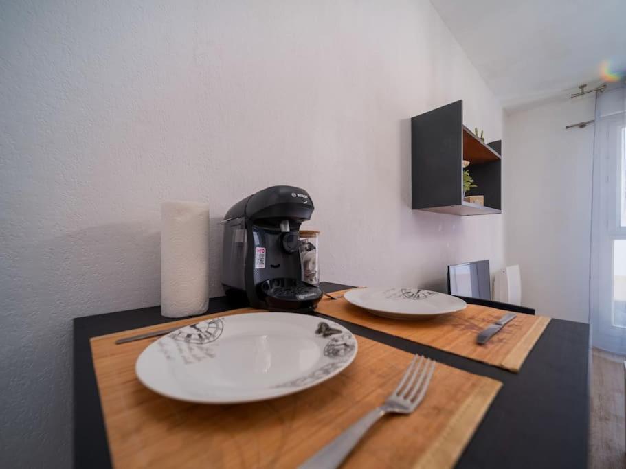 Appartement Tout Equipe A 5 Min De La Gare St Charles Marseilles Buitenkant foto